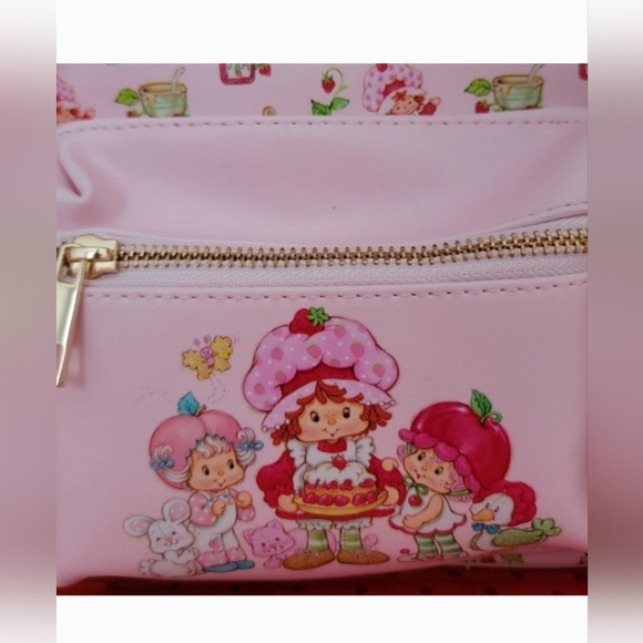 STRAWBERRY SHORTCAKE 3 Piece Backpack, Keychain, Card Holder Gift Box Set NIB - Picture 2 of 5